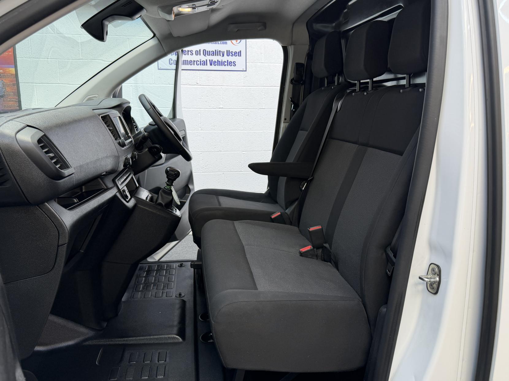 2023 Vauxhall Vivaro 1.5 Turbo D 2900 Prime Panel Van 6dr Diesel Manual L2 H1 Euro 6 (s/s) (100 ps) - Thumbnail 9