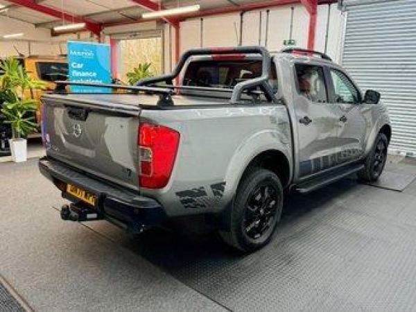 Nissan Navara 2.3 dCi N-Guard Pickup Double Cab 4dr Diesel Auto 4WD Euro 6 (190 ps)