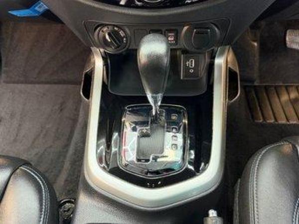 Nissan Navara 2.3 dCi N-Guard Pickup Double Cab 4dr Diesel Auto 4WD Euro 6 (190 ps)